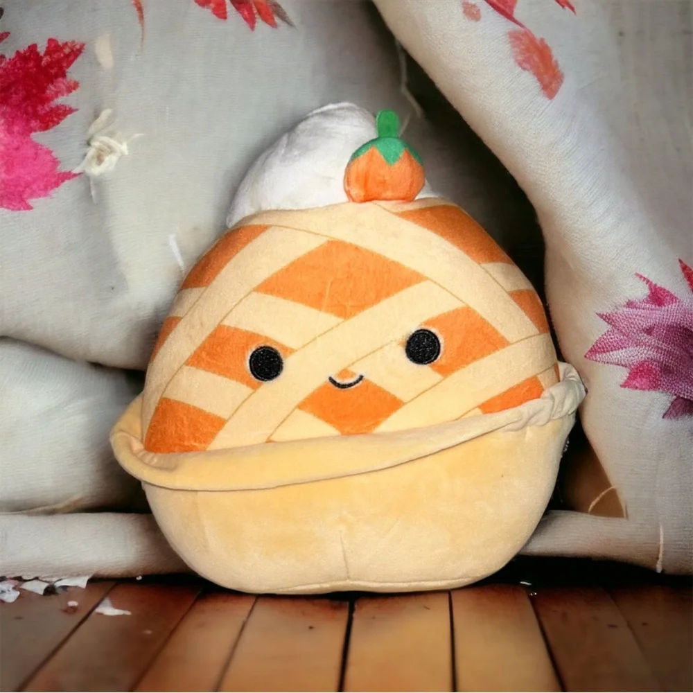 Pippie the Pumpkin Pie 7” Squishmallow
